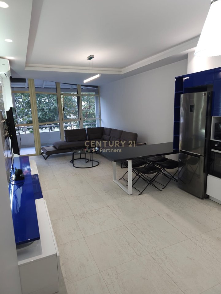 Apartment 2+1+2 For Sale in Lungomare, Vlorë - €239,000.00 | 120 m²