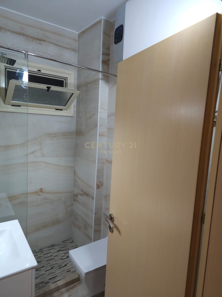 Apartment 2+1+2 For Sale in Lungomare, Vlorë - €239,000.00 | 120 m²