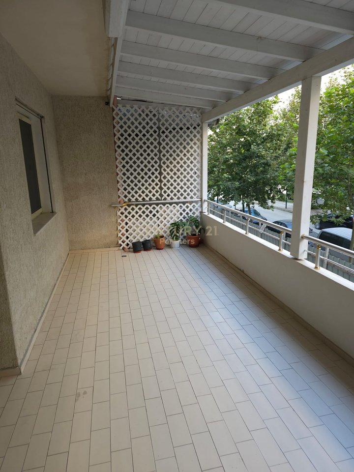 Apartment 2+1+2 For Sale in Lungomare, Vlorë - €239,000.00 | 120 m²