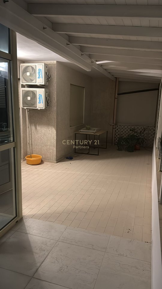 Apartment 2+1+2 For Sale in Lungomare, Vlorë - €239,000.00 | 120 m²