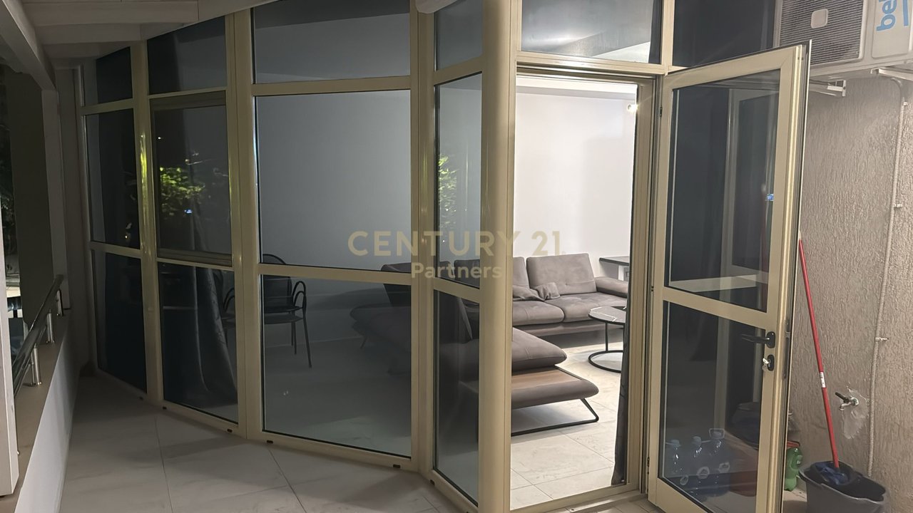 Apartment 2+1+2 For Sale in Lungomare, Vlorë - €239,000.00 | 120 m²