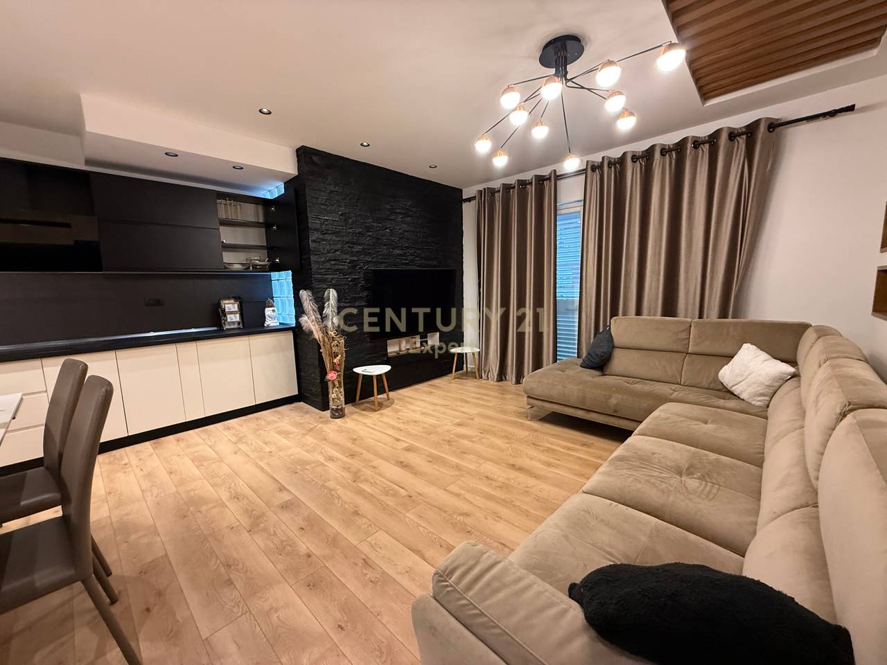 Qera, Apartament 3+1+2+2 Poste Parkimi ne Fresk!