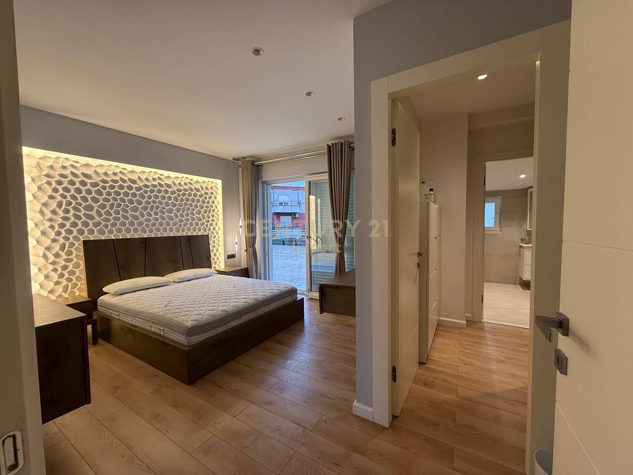 Qera, Apartament 3+1+2+2 Poste Parkimi ne Fresk!