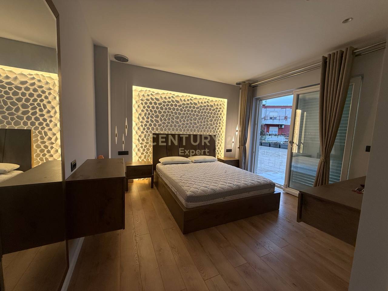 Qera, Apartament 3+1+2+2 Poste Parkimi ne Fresk!