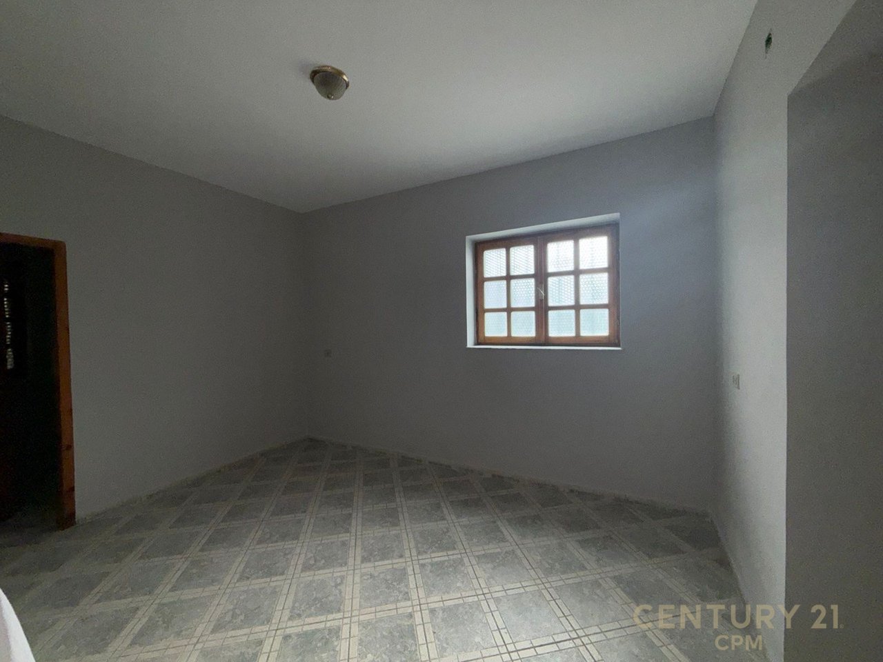 Triplex for rent for office at Mihal Grameno School!