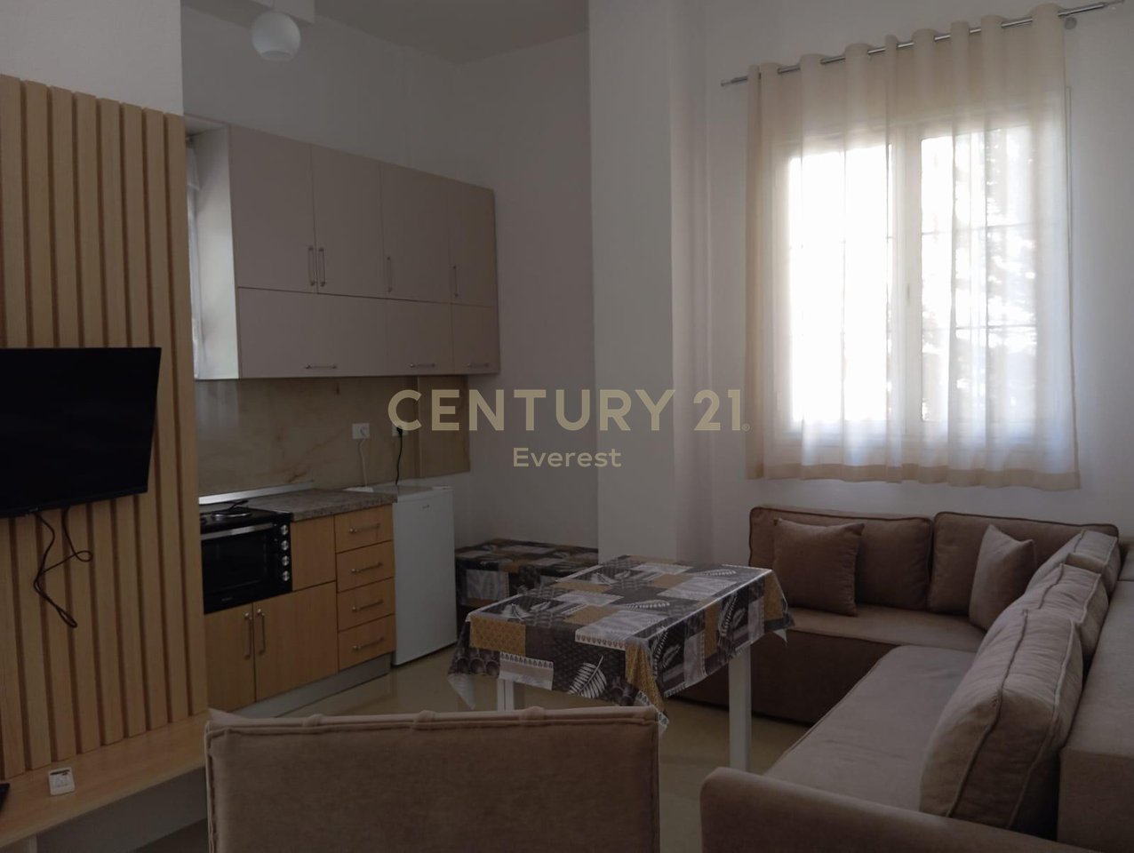 Kavaja Exchange, 1+1 Apartment for Rent