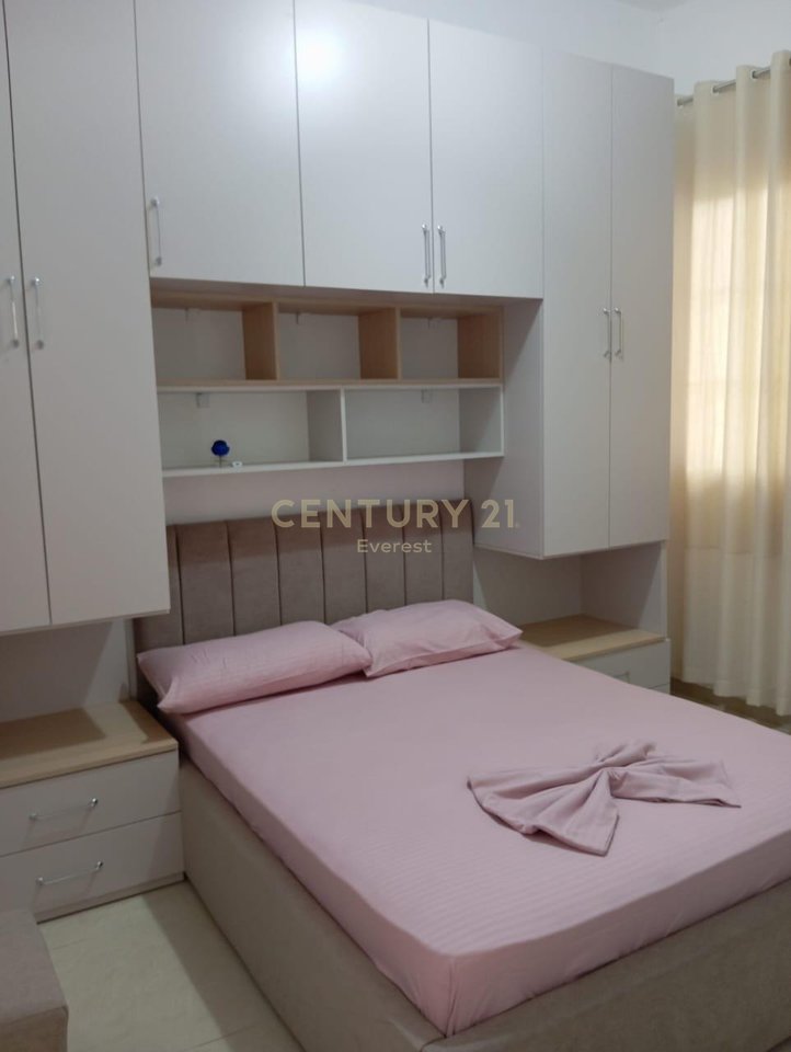 Kavaja Exchange, 1+1 Apartment for Rent