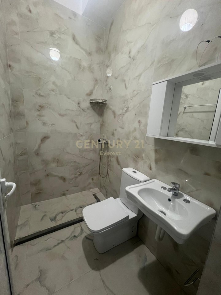 Kavaja Exchange, 1+1 Apartment for Rent