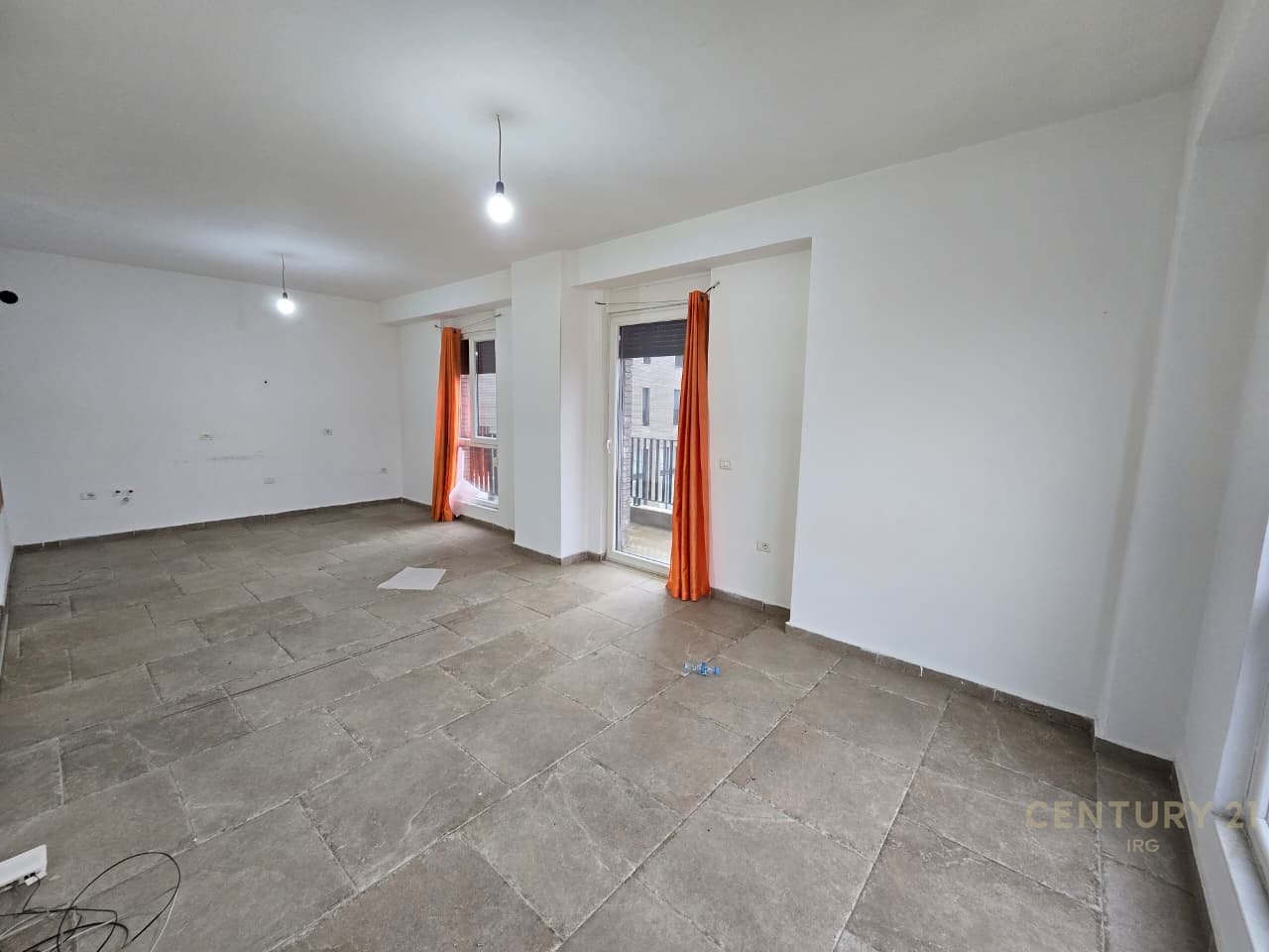 Apartment 3+1+2+two parking spaces at Aviation Field!