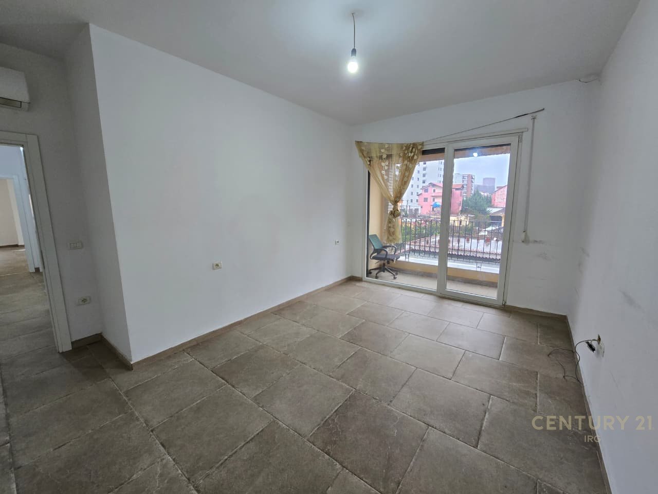 Apartment 3+1+2+two parking spaces at Aviation Field!