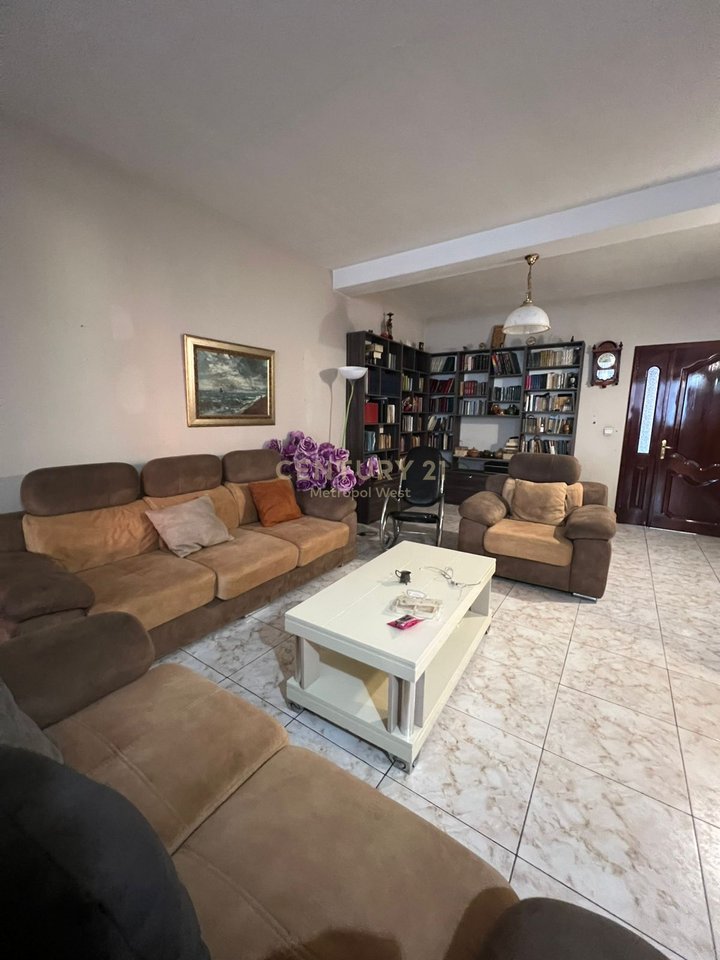 Apartment for rent on Kavaja Street, near the Garden Building!