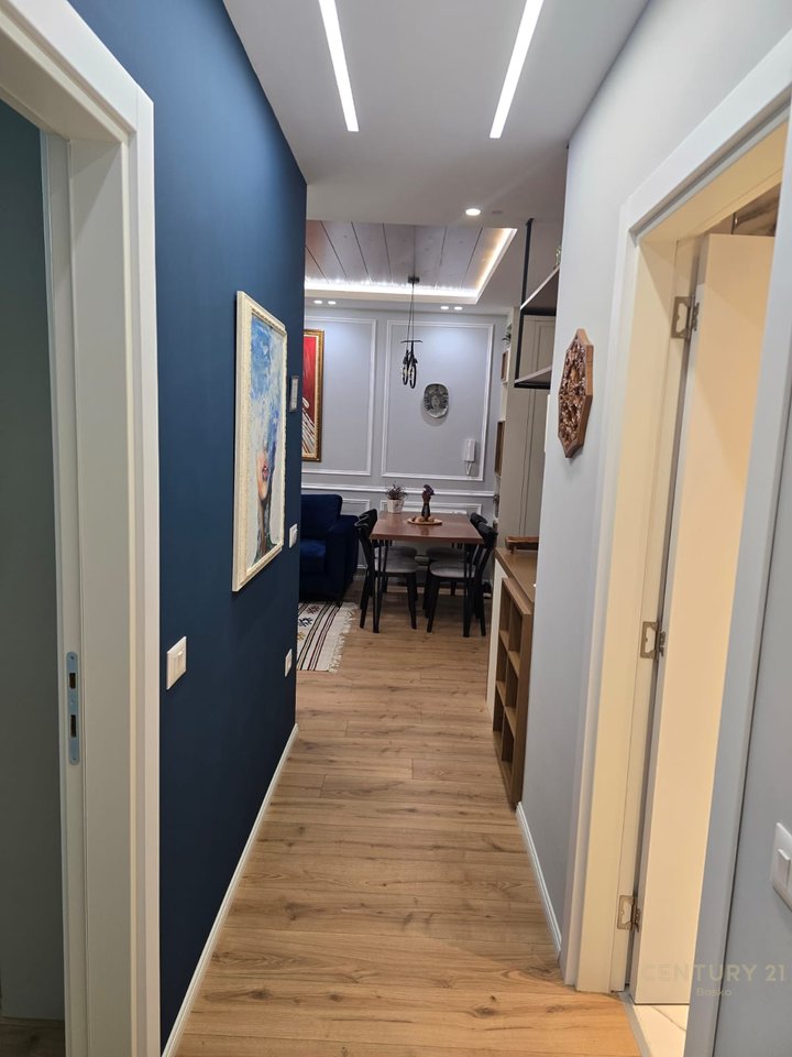 IN AFFITTO APPARTAMENTO MODERNO 2+1+2+ POSTO AUTO NEL COMPLESSO FIORI DI BOSKO