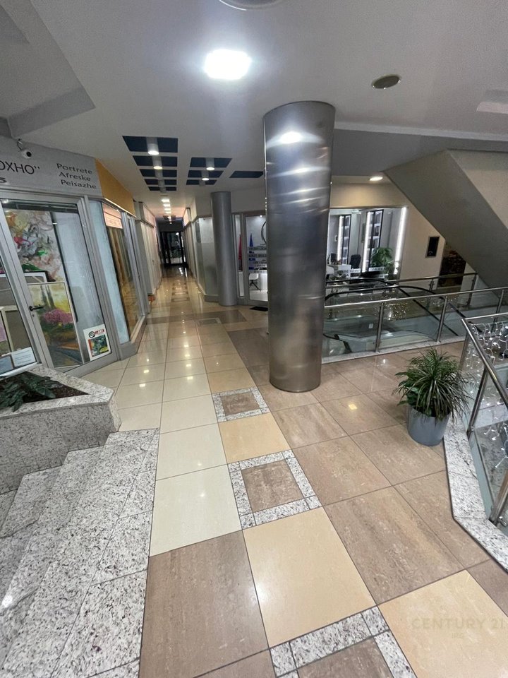 ZYRE ME QERA TE KULLAT BINJAKE