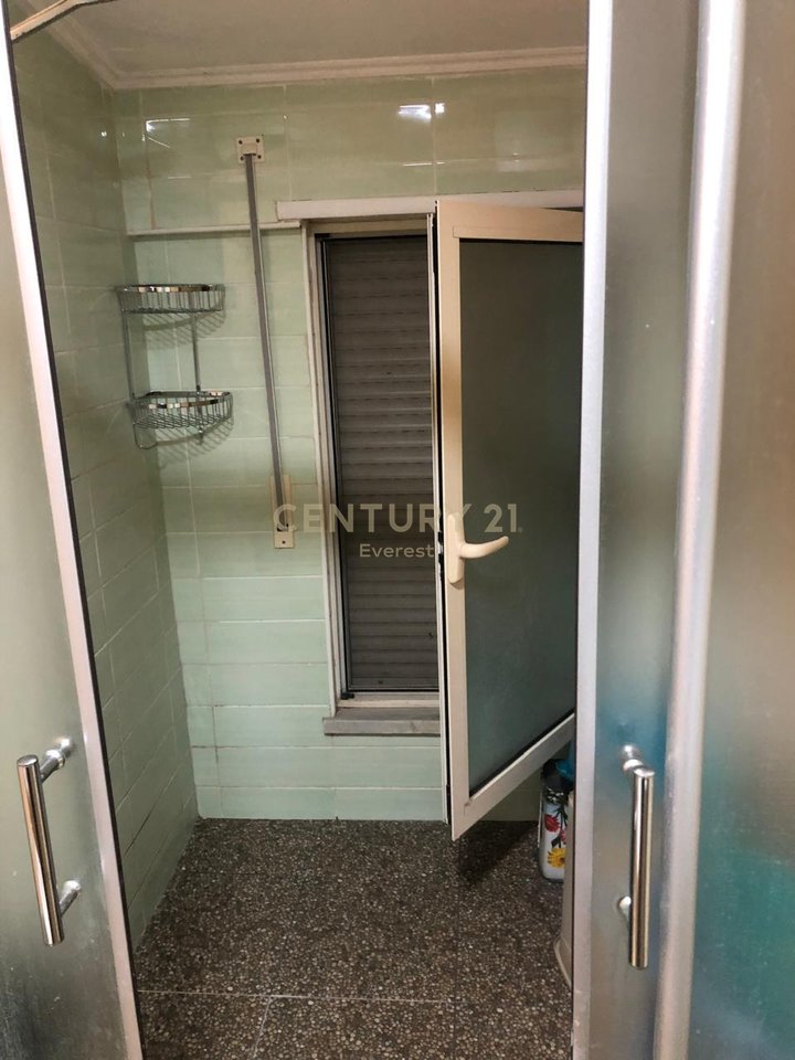 LIQENI I THATE, 1+1 APARTMENT WITH BALCONY FOR RENT