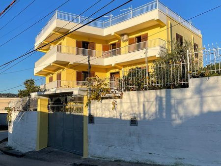 APARTAMENT ME QIRA NE QENDER TE VLORES