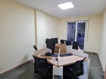 Jepet me qera zyre tek Garda!