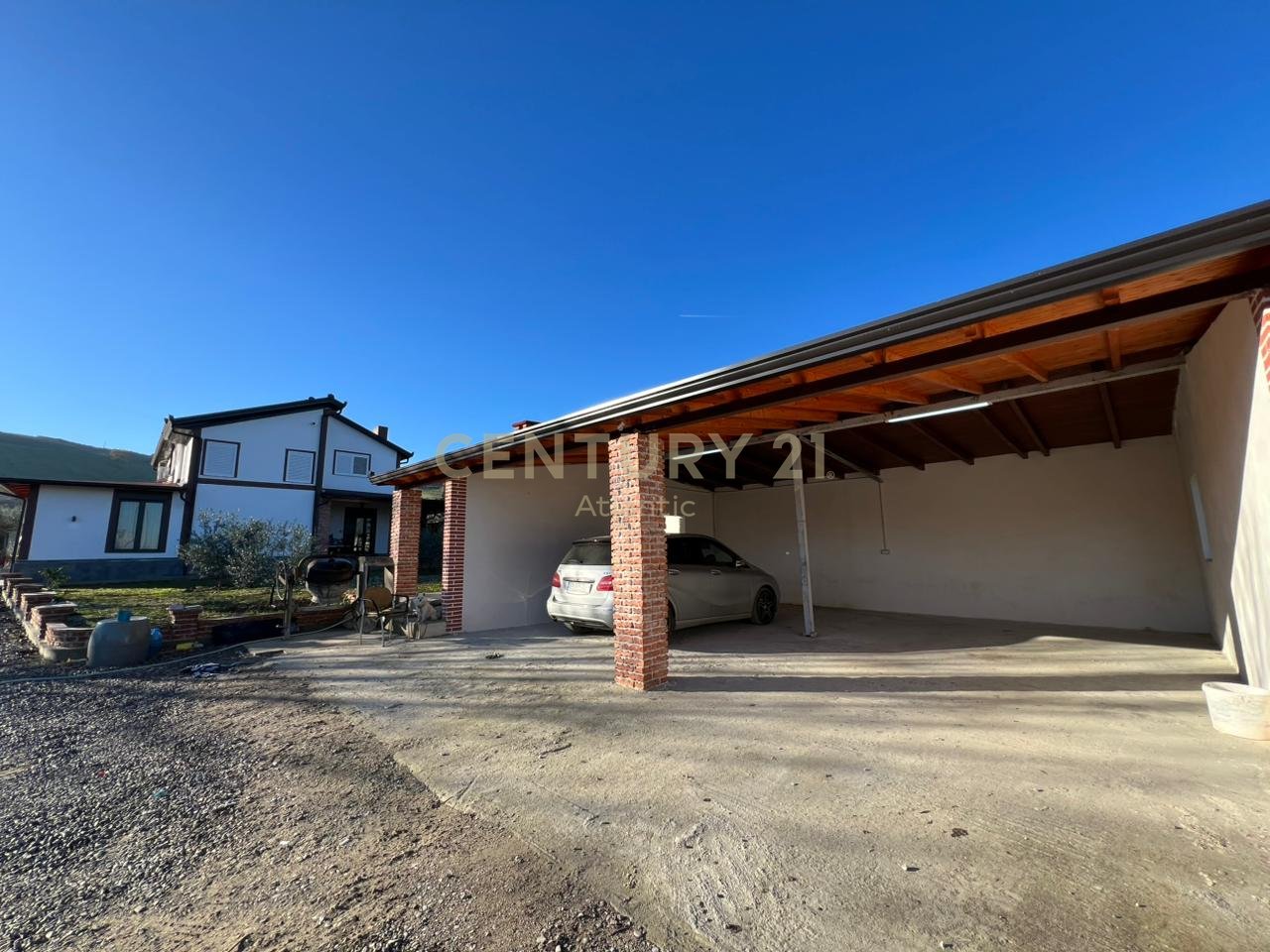 SHITET VILE 2 KATESHE NE PJEZE DURRES !