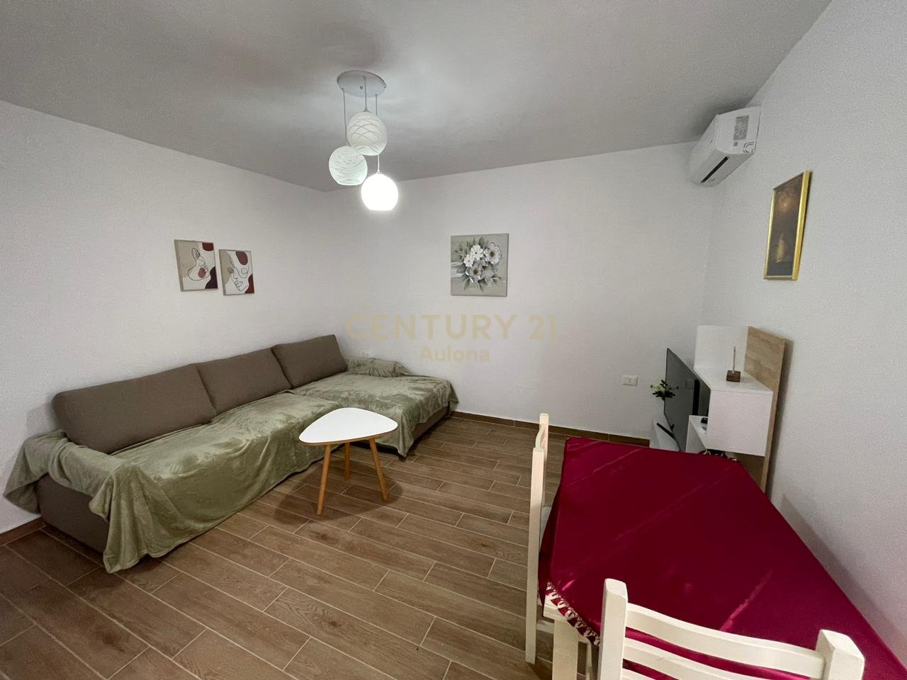 Appartamento 1+1 in affitto nel centro della città di Vlore