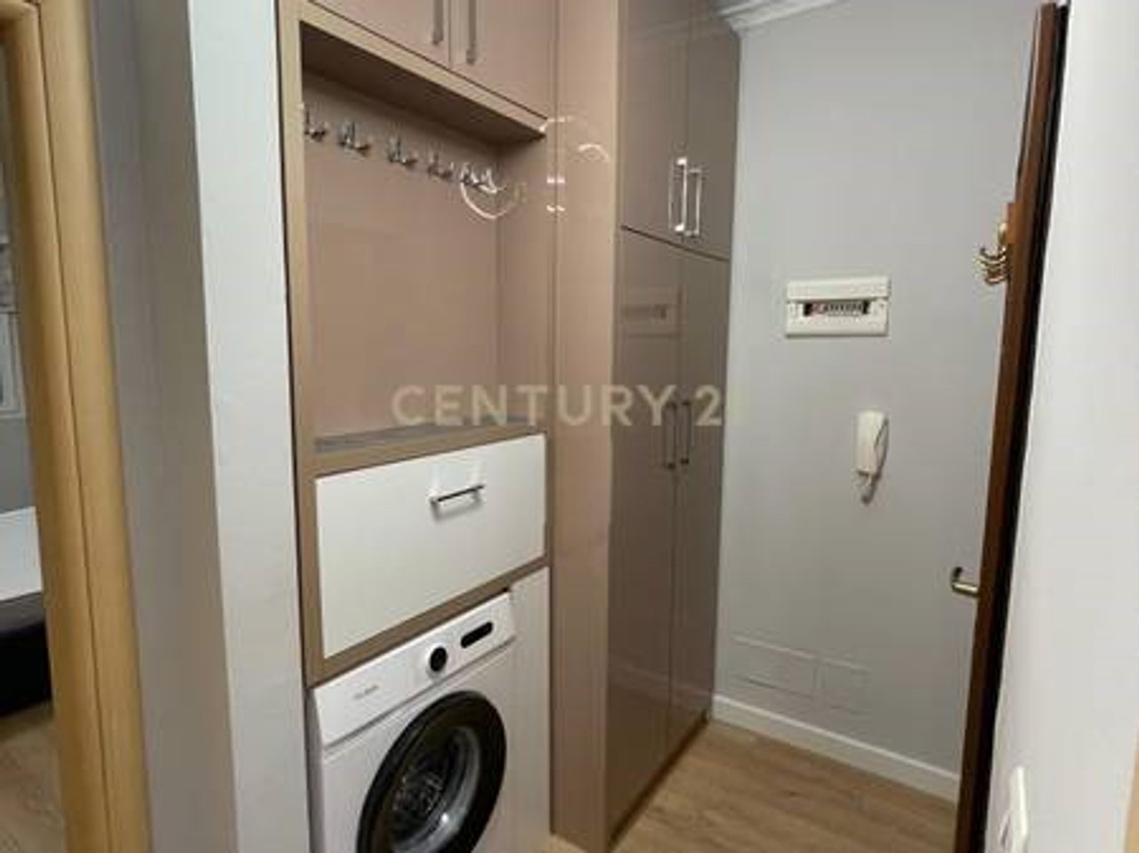 1+1 Apartment for Rent in Kodra e Diellit, Tirana – 600€ | 56 m²