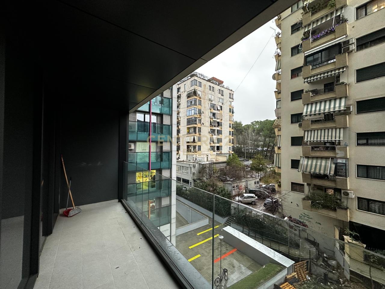 Qira, Appartamento 2+1+2+Posto Auto, Foresta Verticale Tirana, Stadio Qemal Stafa.