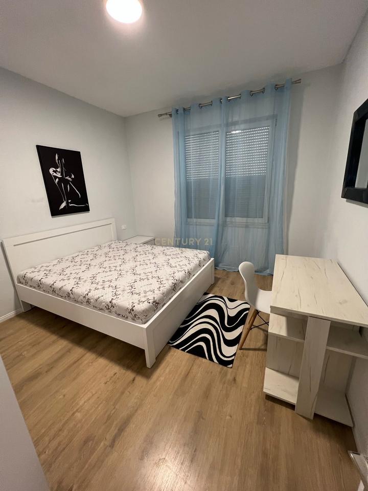 Apartament 2+1+2 me qira Rr. Dritan Hoxha