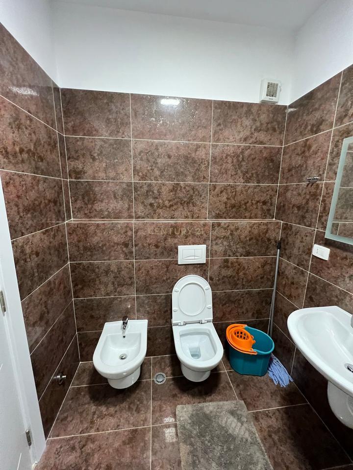 Apartament 2+1+2 me qira Rr. Dritan Hoxha
