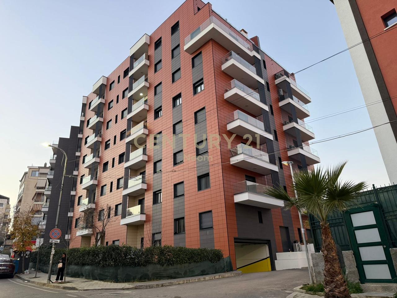 Apartament 2+1për Shitje – Kodra e Diellit, Tiranë