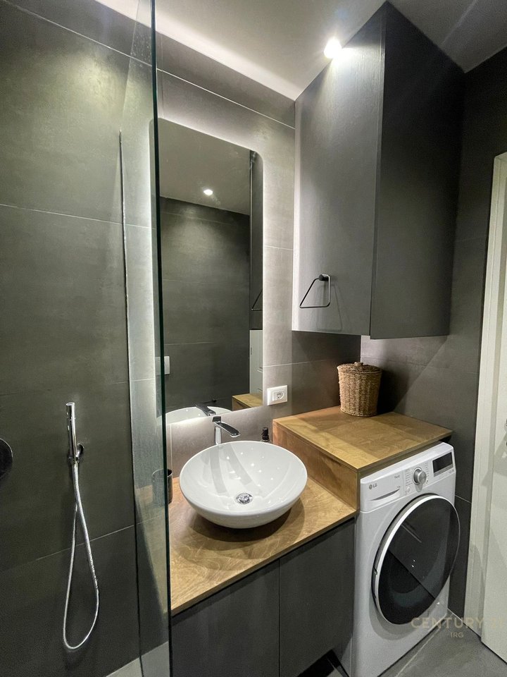 APARTAMENT PËR QIRA 2+1 NE SELITE !