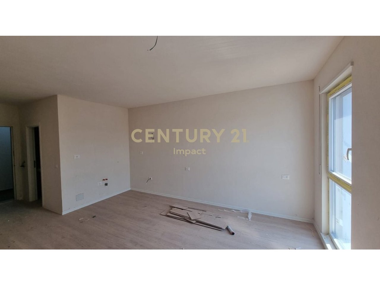 Studio Me Qira në Xhamllik - 300€