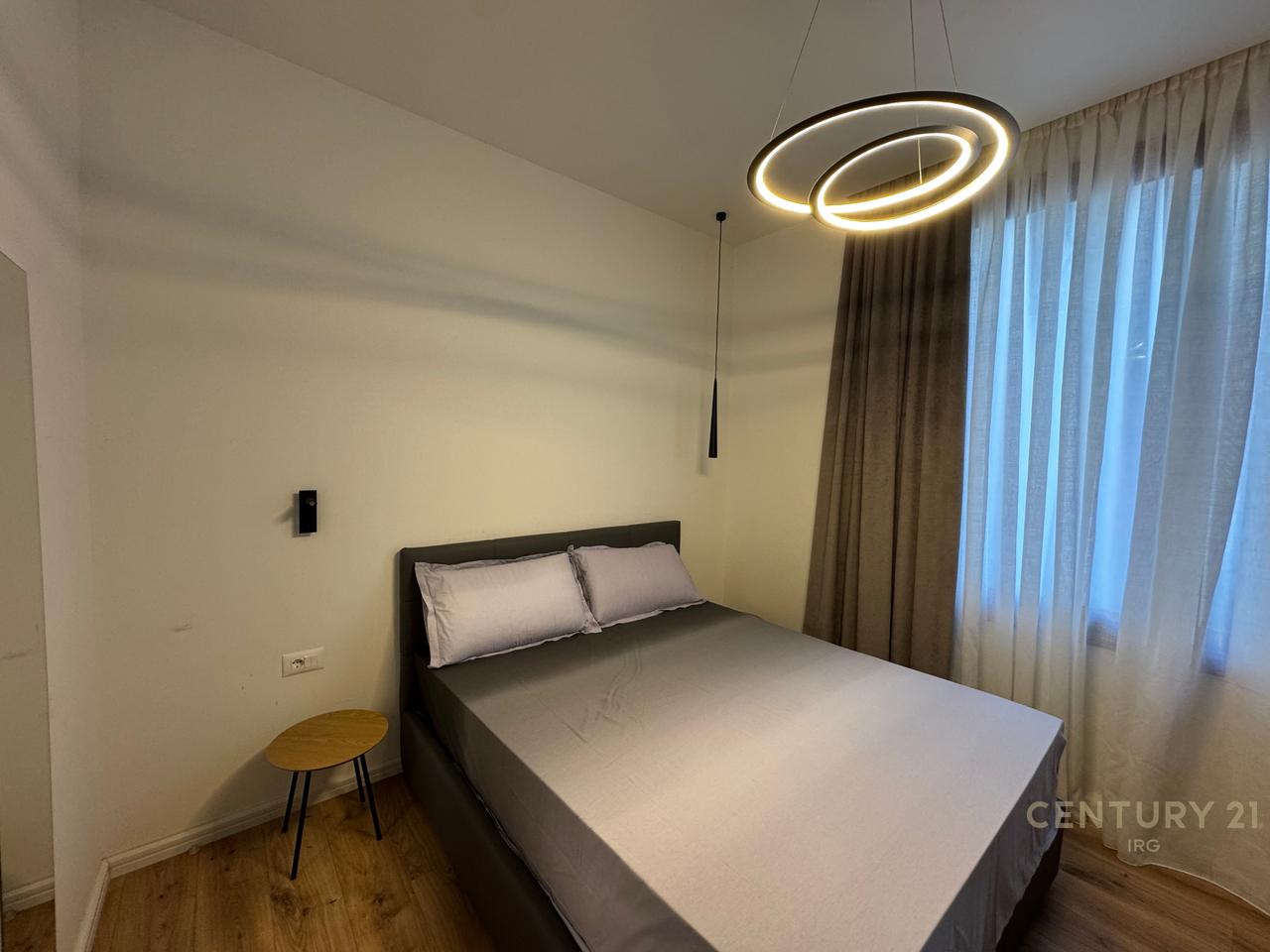 JEPET ME QIRA APARTAMENT 2+1 TEK VILAT NE SELITE !