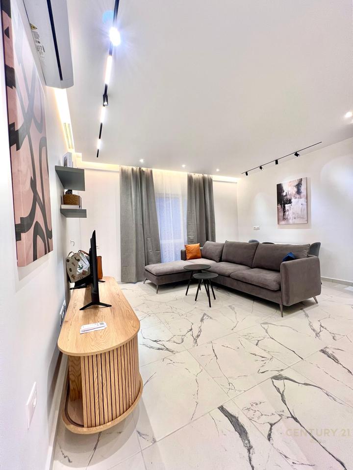 Zogu i Zi, apartament 1+1 per qira