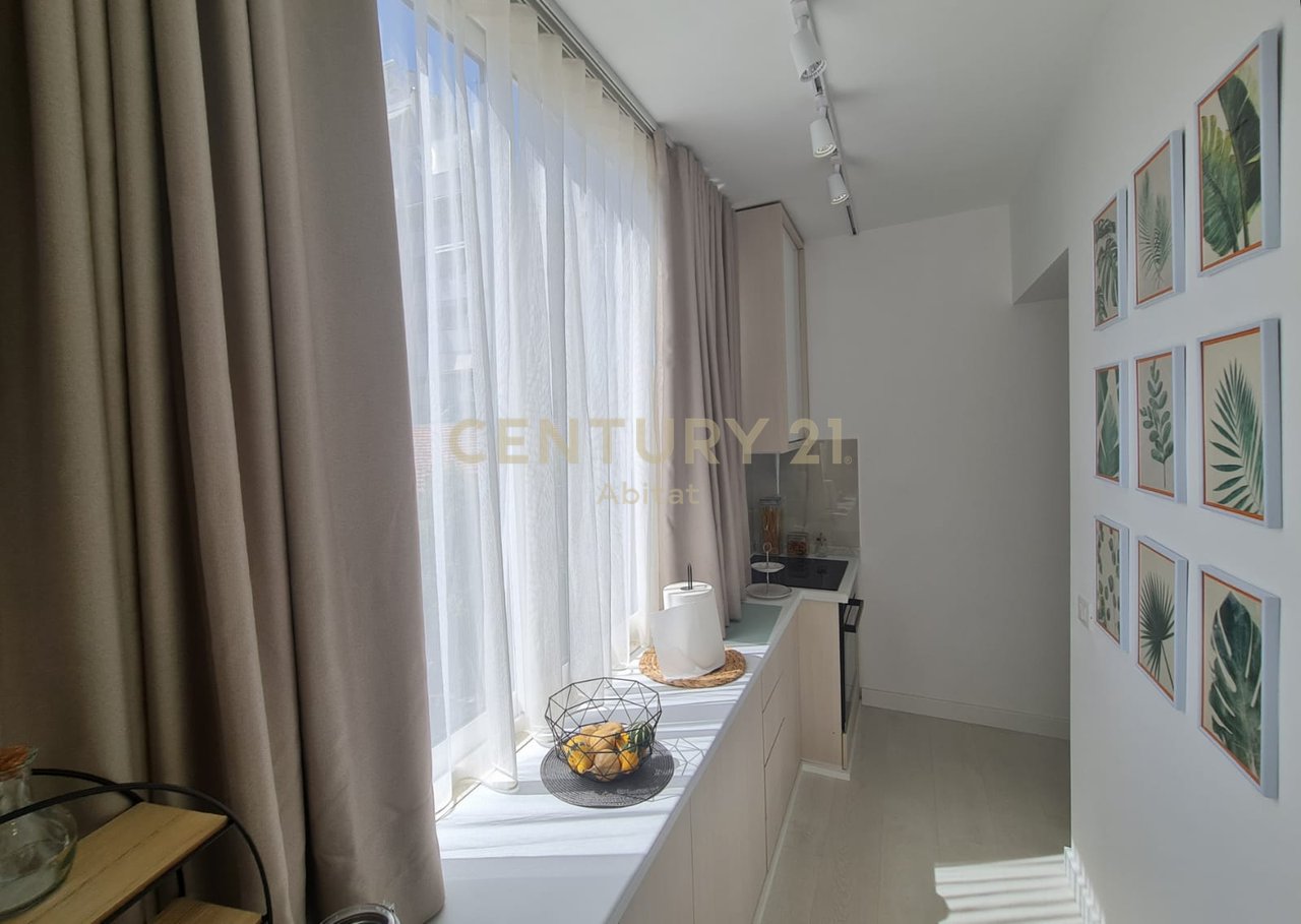 MONOLOCALE INVESTITO IN VENDITA VICINO A WILLSON SQUARE - OPPORTUNITÀ DI INVESTIMENTO IDEALE