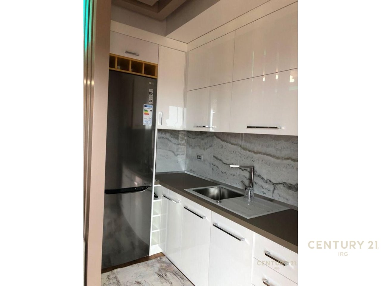 Apartament modern 1+1 me qera tek Ish-Parku, Rezidenca Alba!