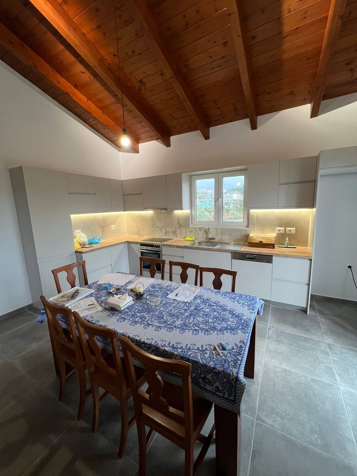 Apartment 3+1+2+ 2 Parking Spaces For Rent near Farka Lake, Tirana - €600 | 146 m²