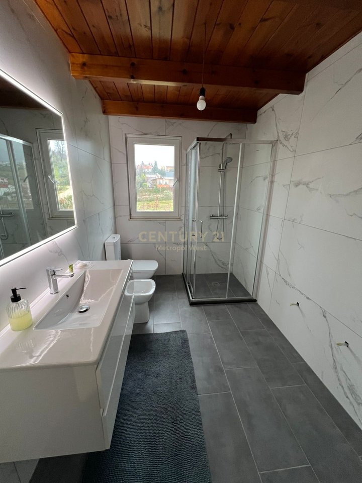 Apartment 3+1+2+ 2 Parking Spaces For Rent near Farka Lake, Tirana - €600 | 146 m²