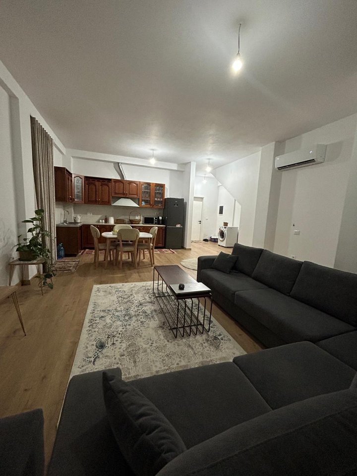 Apartament 1+1 Me Qira në Farkë, Lundër, Tiranë - 450€ | 84 m²