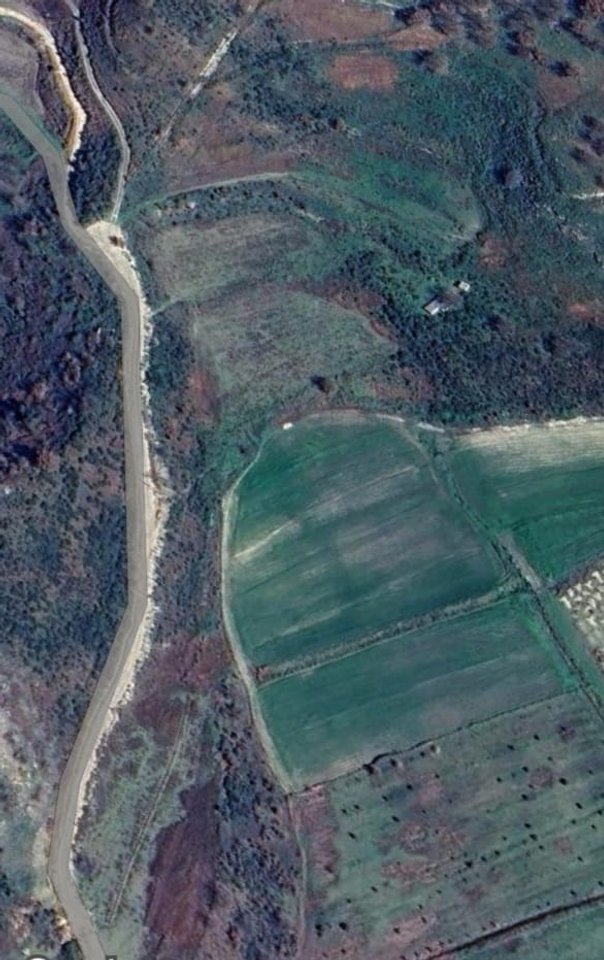 TOKE ARE PER SHITJE NE TRAGJAS,PRANE BY PASS-IT.