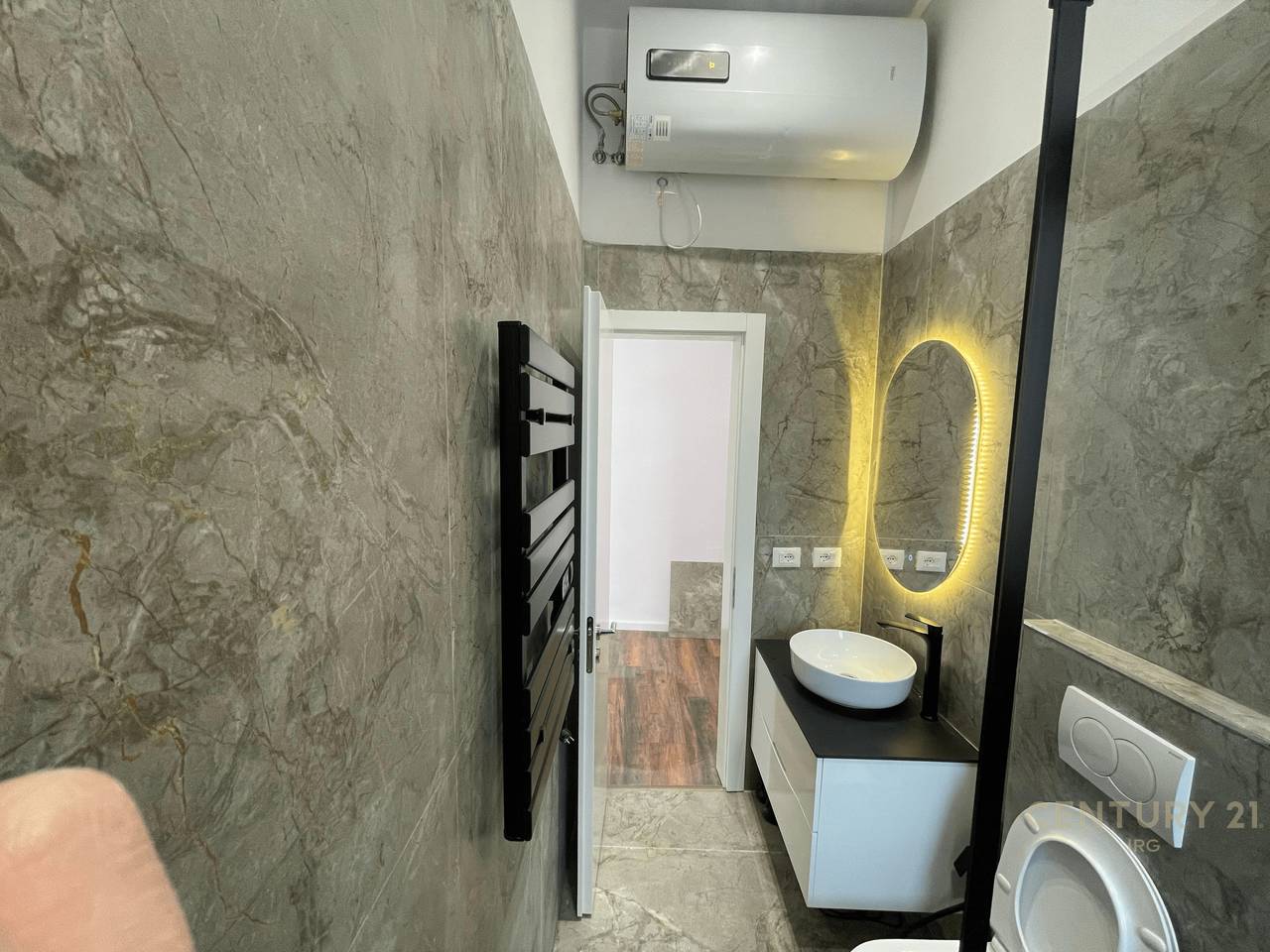 RENT, OFFICE PALACE MOSKAT, WILLSON SQUARE!