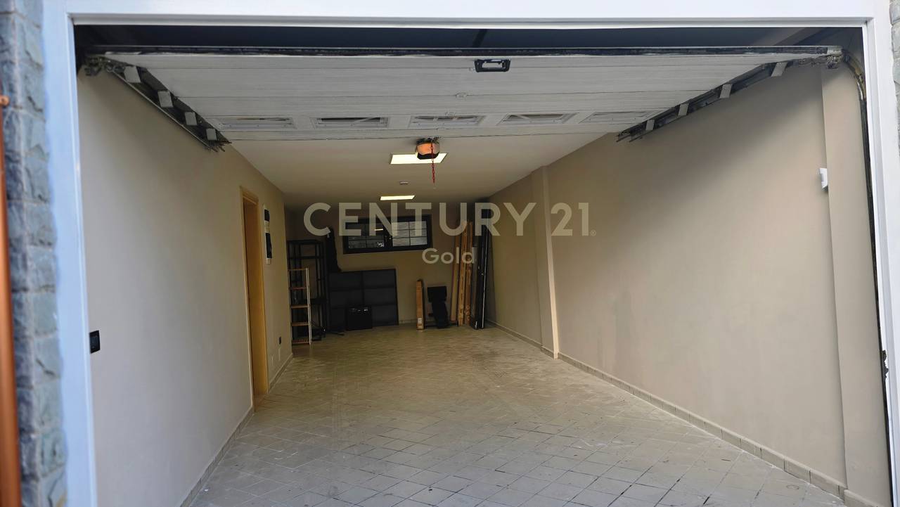 Jepet me qera vile te Akacia Hills