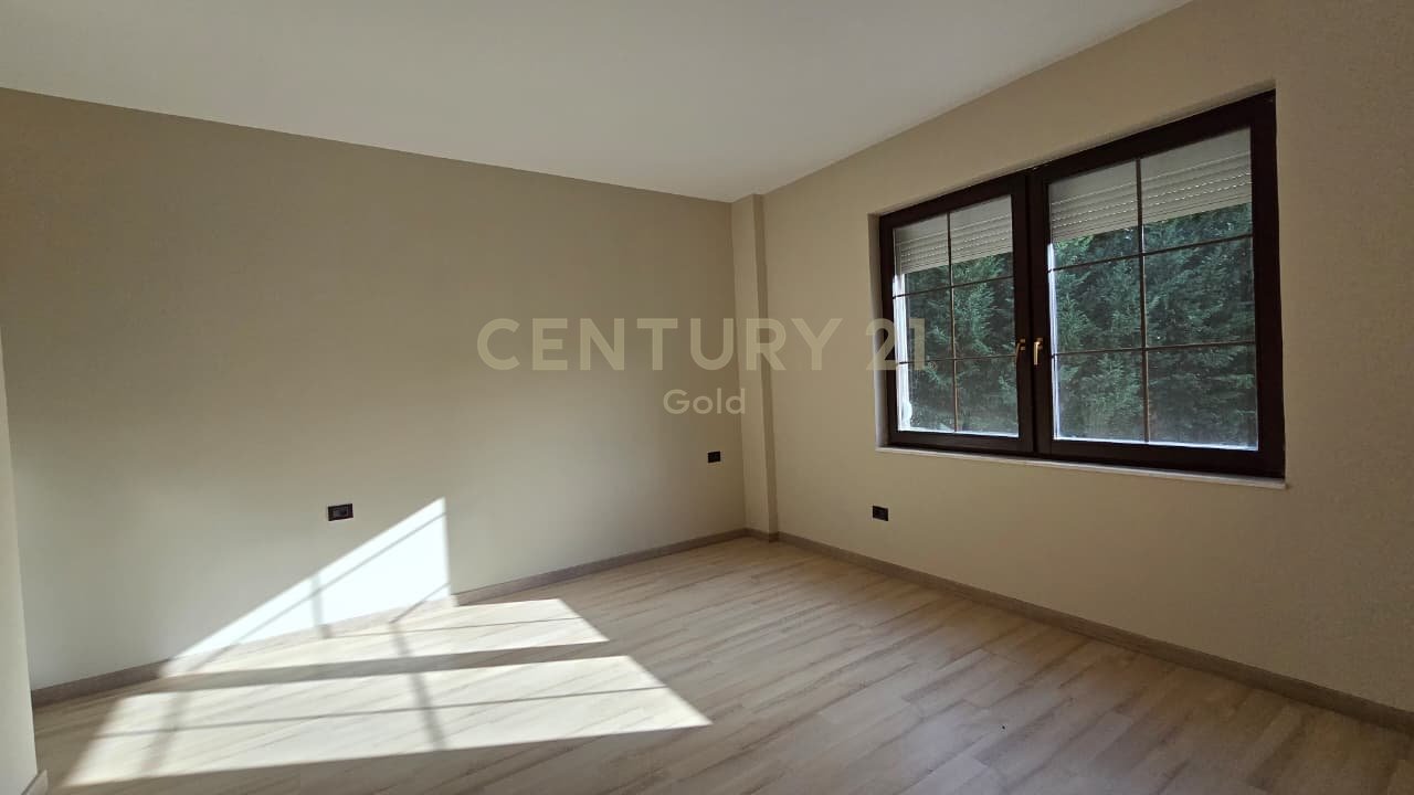 Jepet me qera vile te Akacia Hills