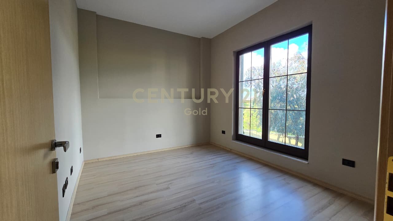 Jepet me qera vile te Akacia Hills