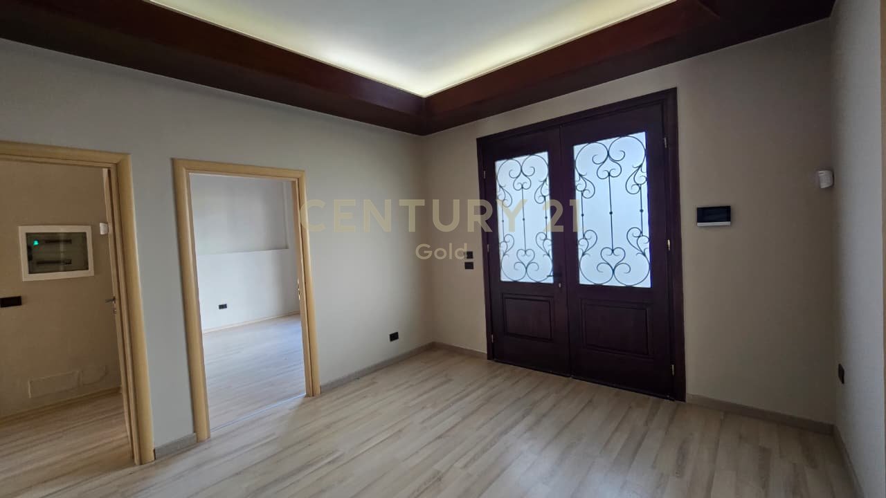 Jepet me qera vile te Akacia Hills