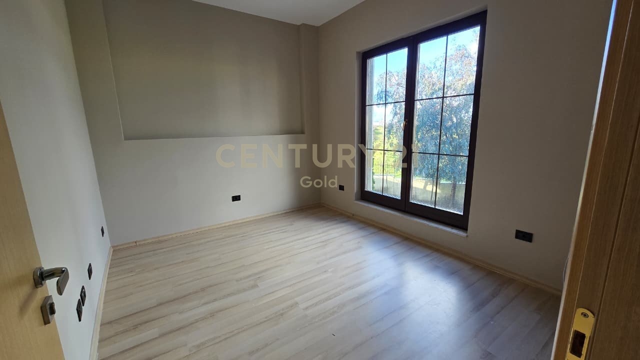 Jepet me qera vile te Akacia Hills