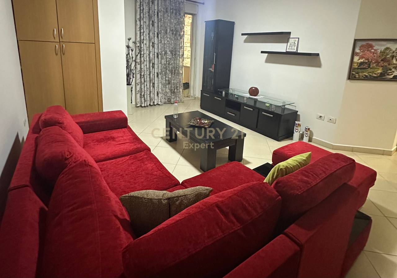 Appartamento 2+1 in affitto in via Kavaja