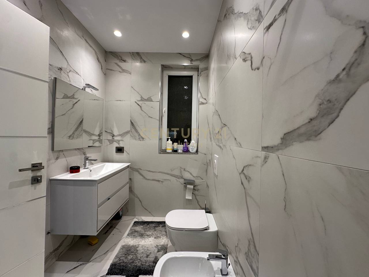 APPARTAMENTO 3+1+2 IN VENDITA VICINO A VILA L!