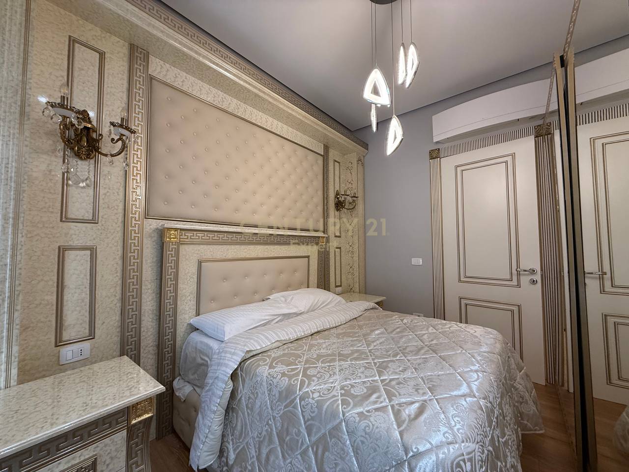 APPARTAMENTO 3+1+2 CON POSTO AUTO NEL COMPLESSO DELIJORGJI, IN AFFITTO