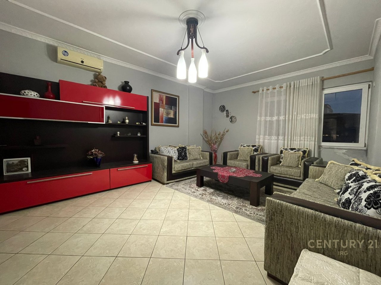 Apartment 2+1+2 in Fresk.