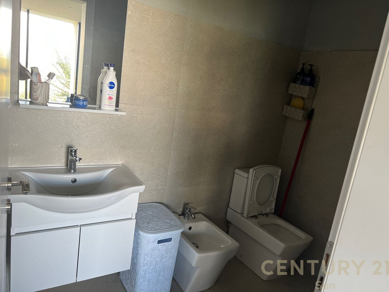 Vilë  me qera në Petrelë, Tiranë