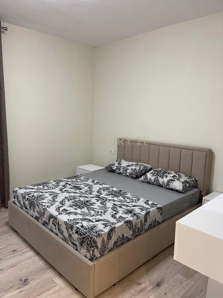 JEPET ME QERA APARTAMENT 2+1+2 – FRESK, RRUGA SHEFQET KUKA