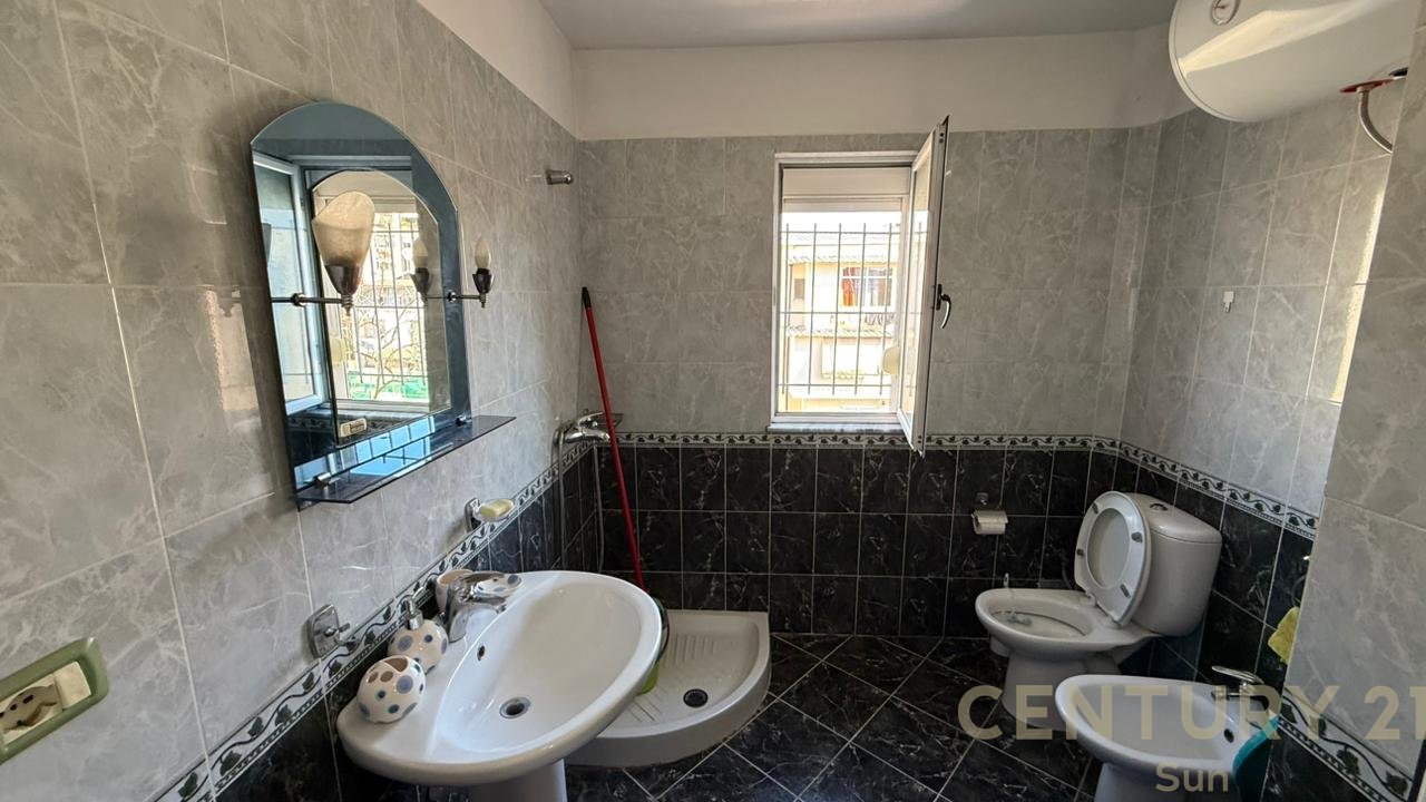 1+1 Apartment for Rent in the Old Last Station of New Tirana, Tirana - 400€ | 65 m²